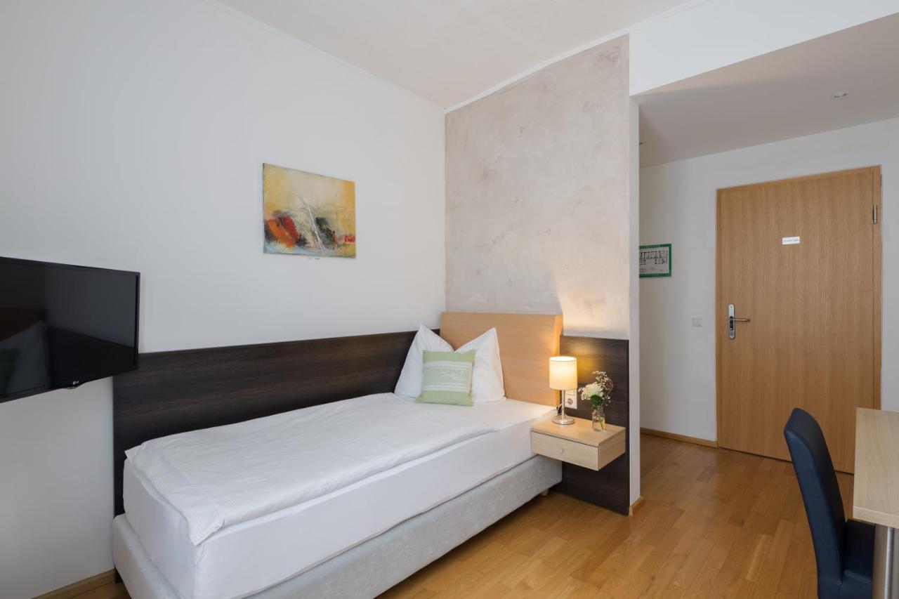 Wesenufer Hotel & Seminarkultur An Der Donau Extérieur photo