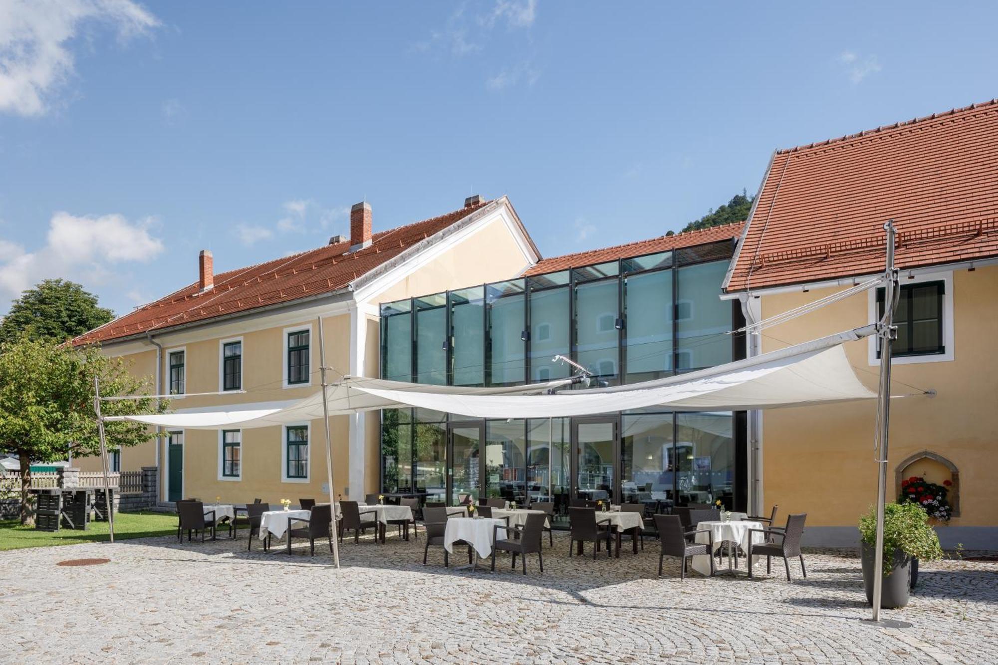 Wesenufer Hotel & Seminarkultur An Der Donau Extérieur photo